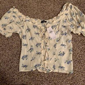 AEO Crop Top (New with Tags!)
